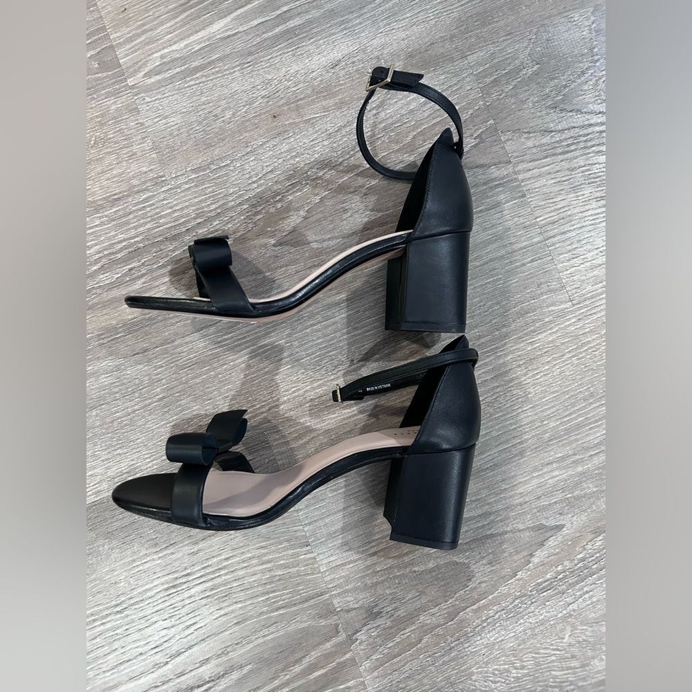 Ted Baker Women Leather Bow Accents Sandals Size 10 US Black - Picture 6 of 7